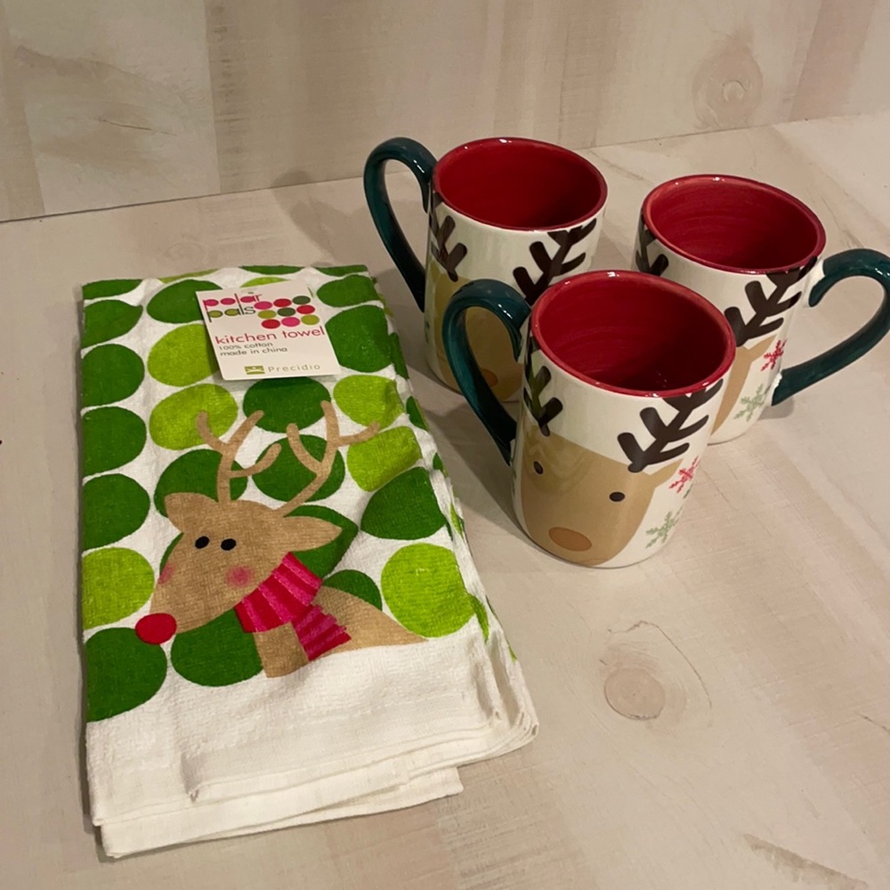 Christmas Set of Reindeer Mugs & Kitchen Towel Set